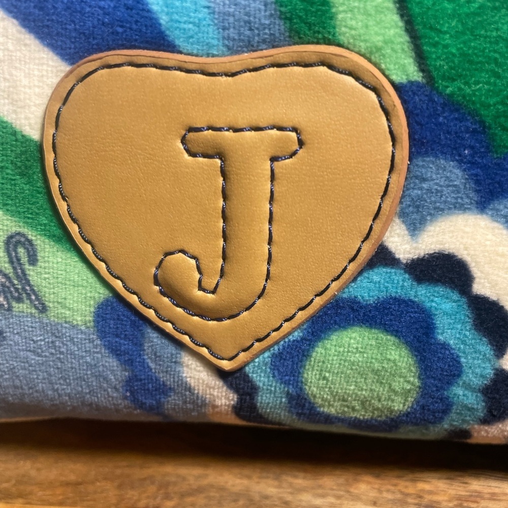 Vintage Y2K NWT Juicy Couture Make- Up Bag, Poolside Collection, Terry Cloth - Picture 4 of 12